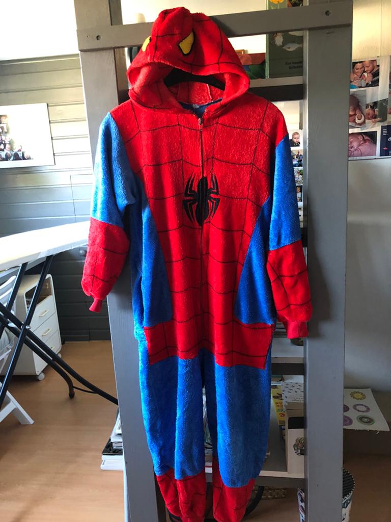 Huispak Spider- Man, Ophalen, Zo goed als nieuw, Maat 128