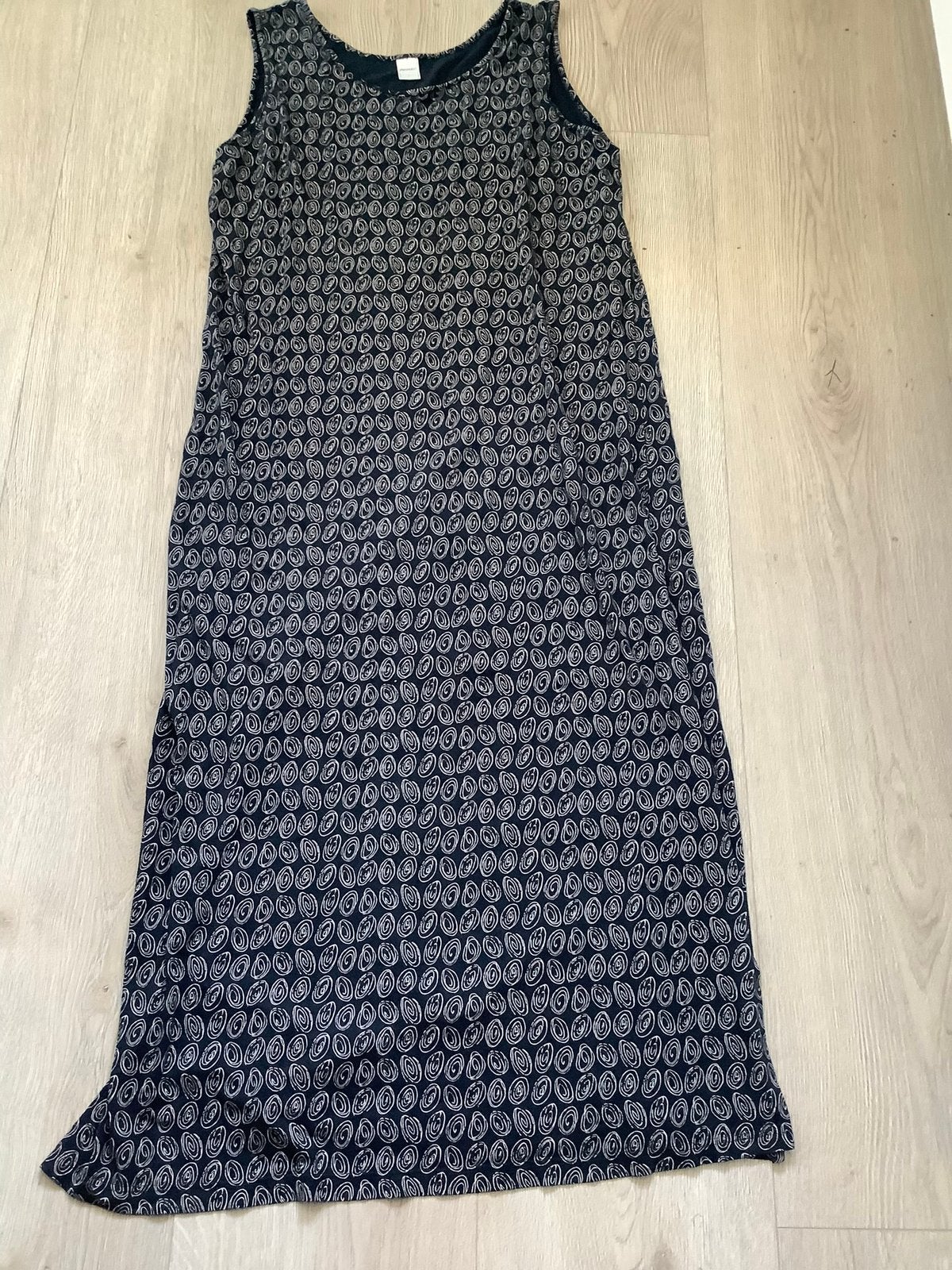 Nanso jurk maat L, Zwart, Maat 42/44 (L), Ophalen of Verzenden, Zo goed als nieuw