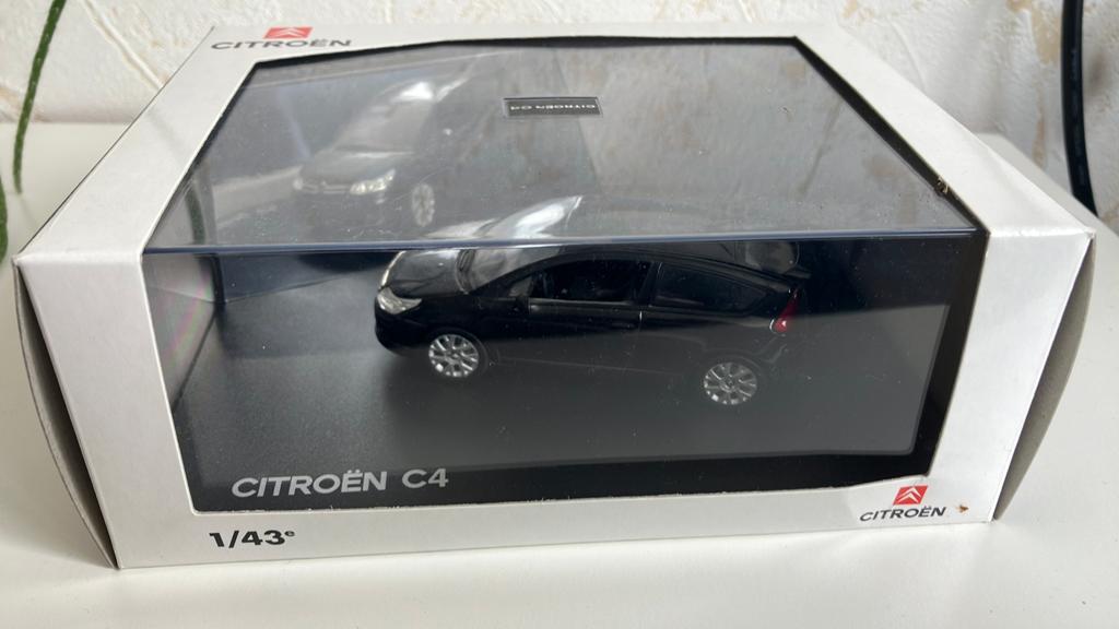 Citroën C4 modelauto 1/43 - Zwart - Nieuw in doos, Hobby en Vrije tijd, Modelauto's | 1:43, Ophalen of Verzenden, Nieuw, Auto