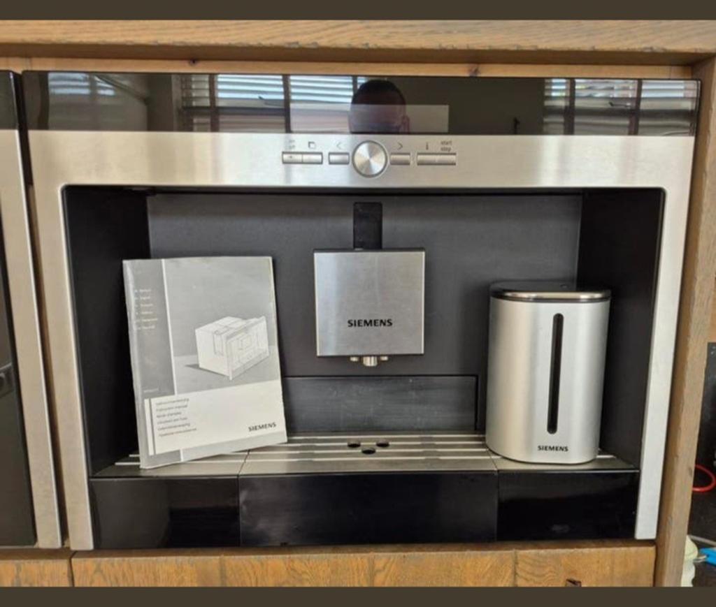 Te koop koffiemachine Siemens TK76K573, Ophalen, Koffiemachine, Afneembaar waterreservoir