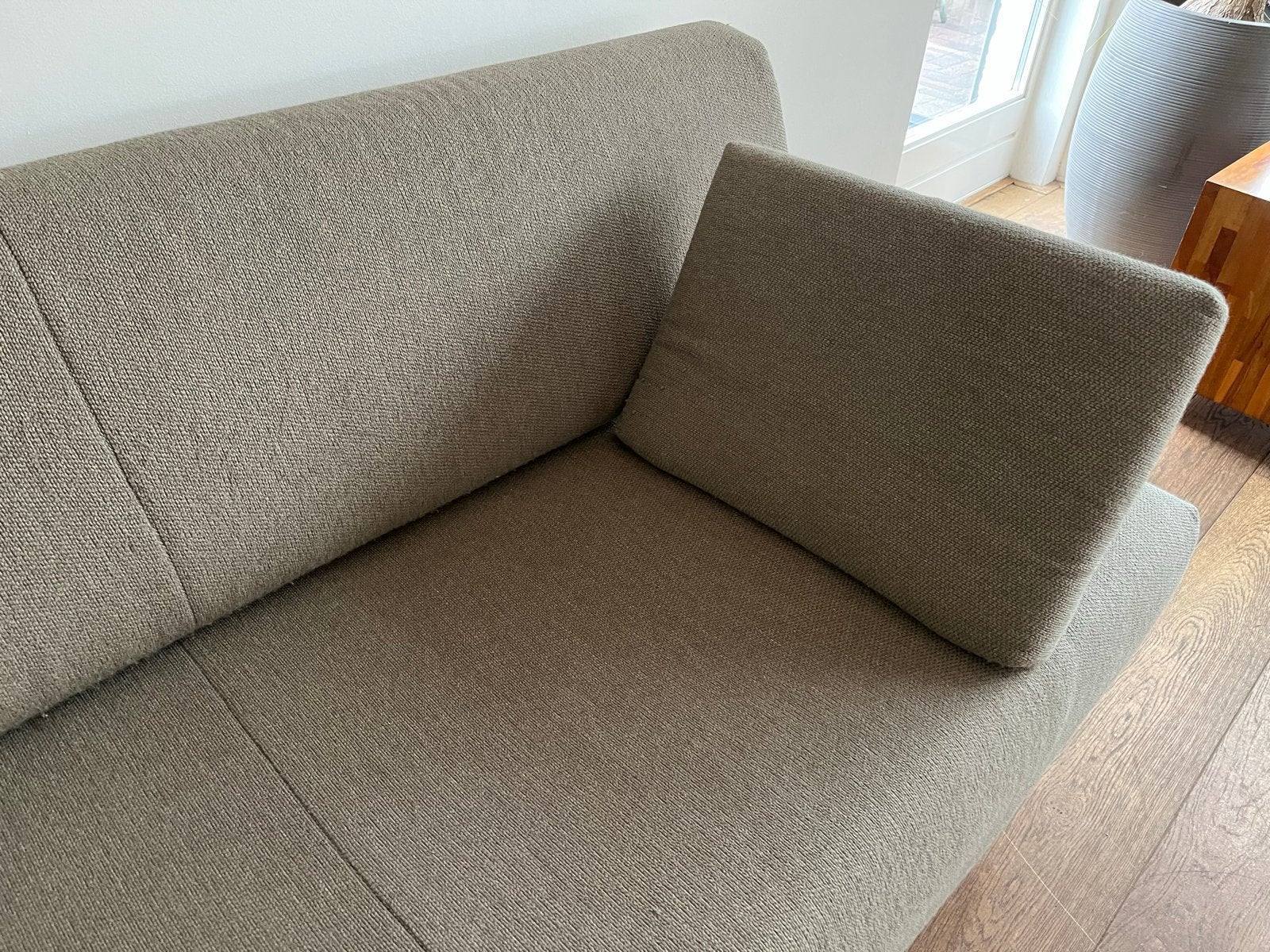 Stijlvolle bank met verstelbare leuningen, Ophalen, 150 tot 200 cm, Tweepersoons, 75 tot 100 cm