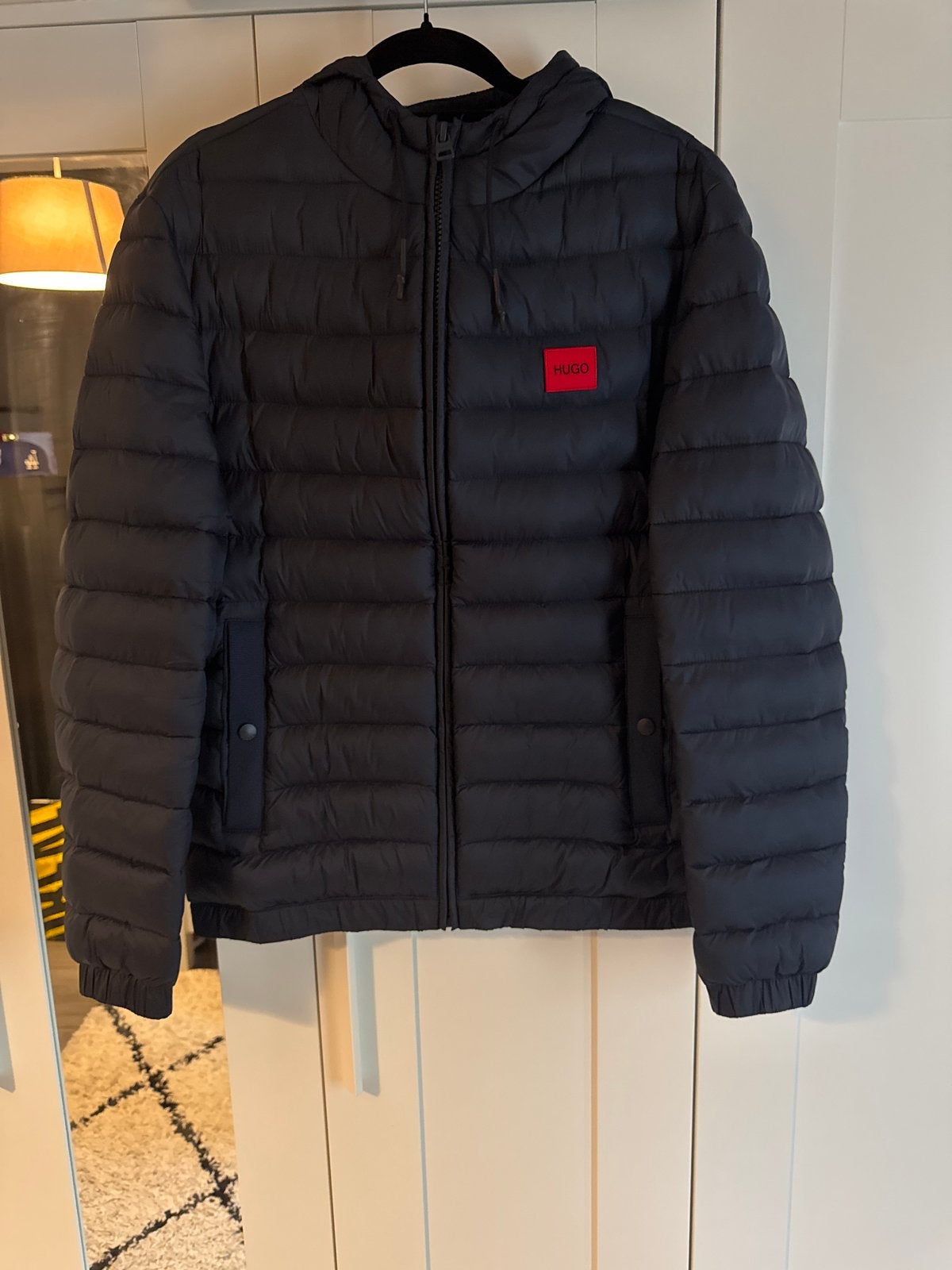 Hugo Boss gewatteerde jas - Zo goed als nieuw, Ophalen of Verzenden, Nieuw, Maat 52/54 (L), Zwart
