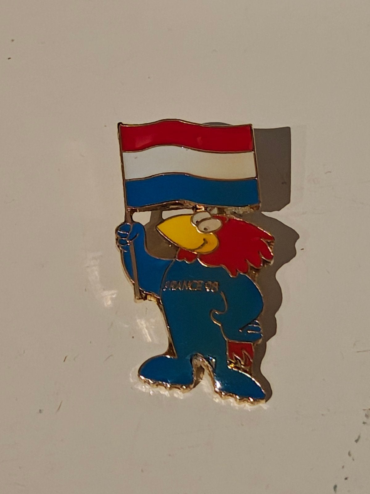 Speldje FIFA WK 1998 Frankrijk Mascotte Footix, Ophalen of Verzenden