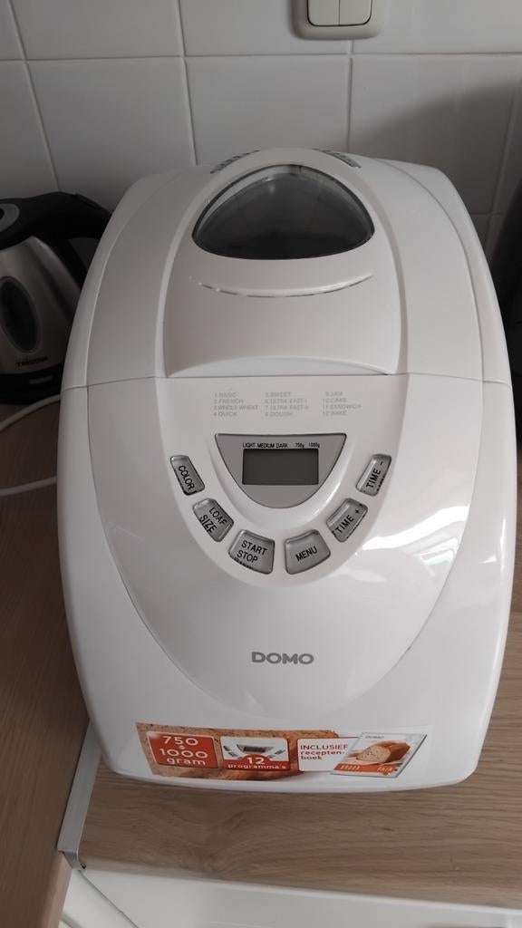Domo broodbakmachine, Witgoed en Apparatuur, Ophalen, Zo goed als nieuw, Met timer, Kijkvenster