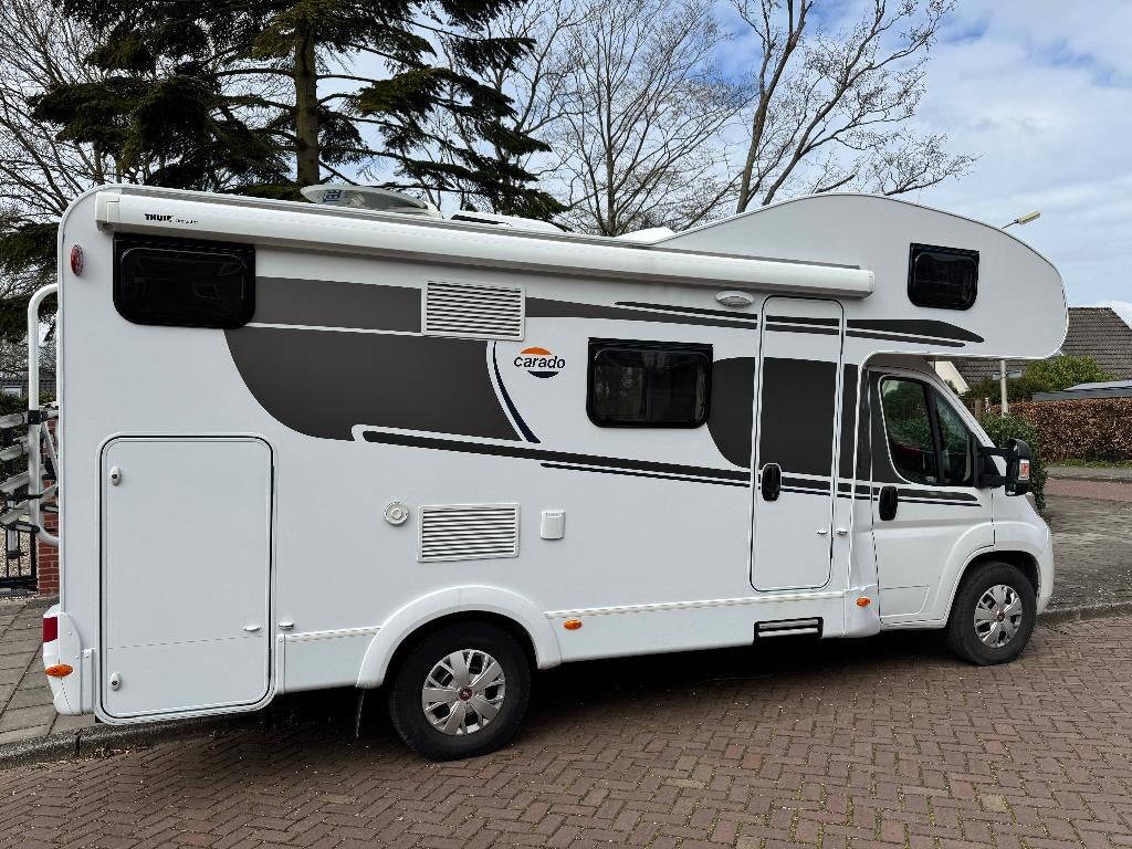 Carado A361(2022)Airco/zonnepaneel/sat-schotel/XZENT media), Caravans en Kamperen, Alkoof, Ringverwarming, Fiat, Treinzit