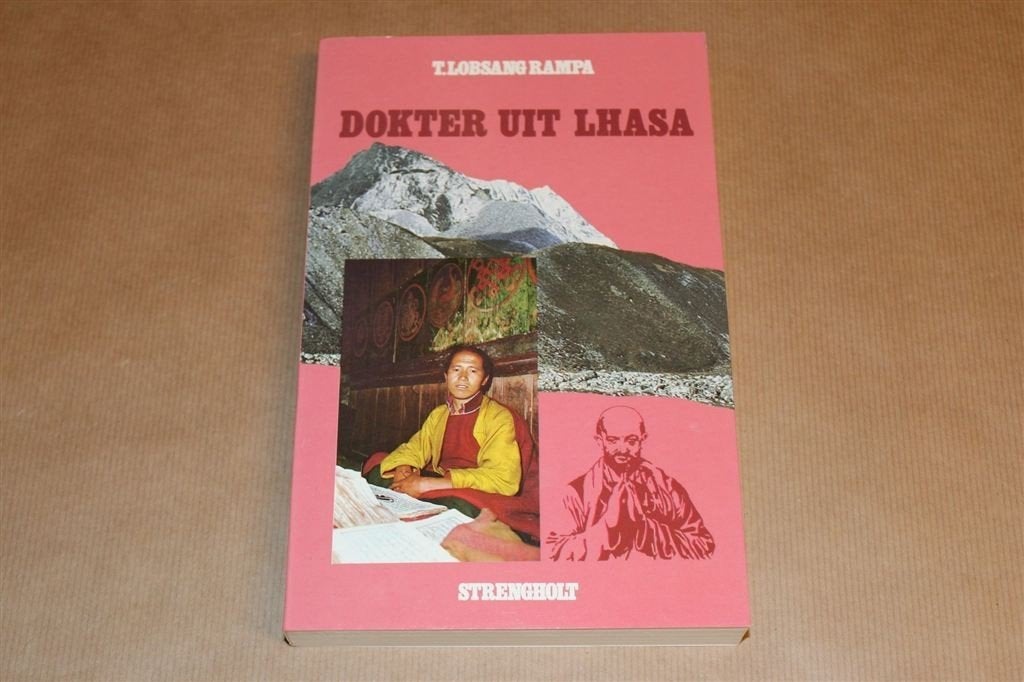 Lobsang Rampa — Dokter uit Lhasa [Reis door Oorlog in China], Boeken, Ophalen of Verzenden, Gelezen, Overige onderwerpen, Achtergrond en Informatie