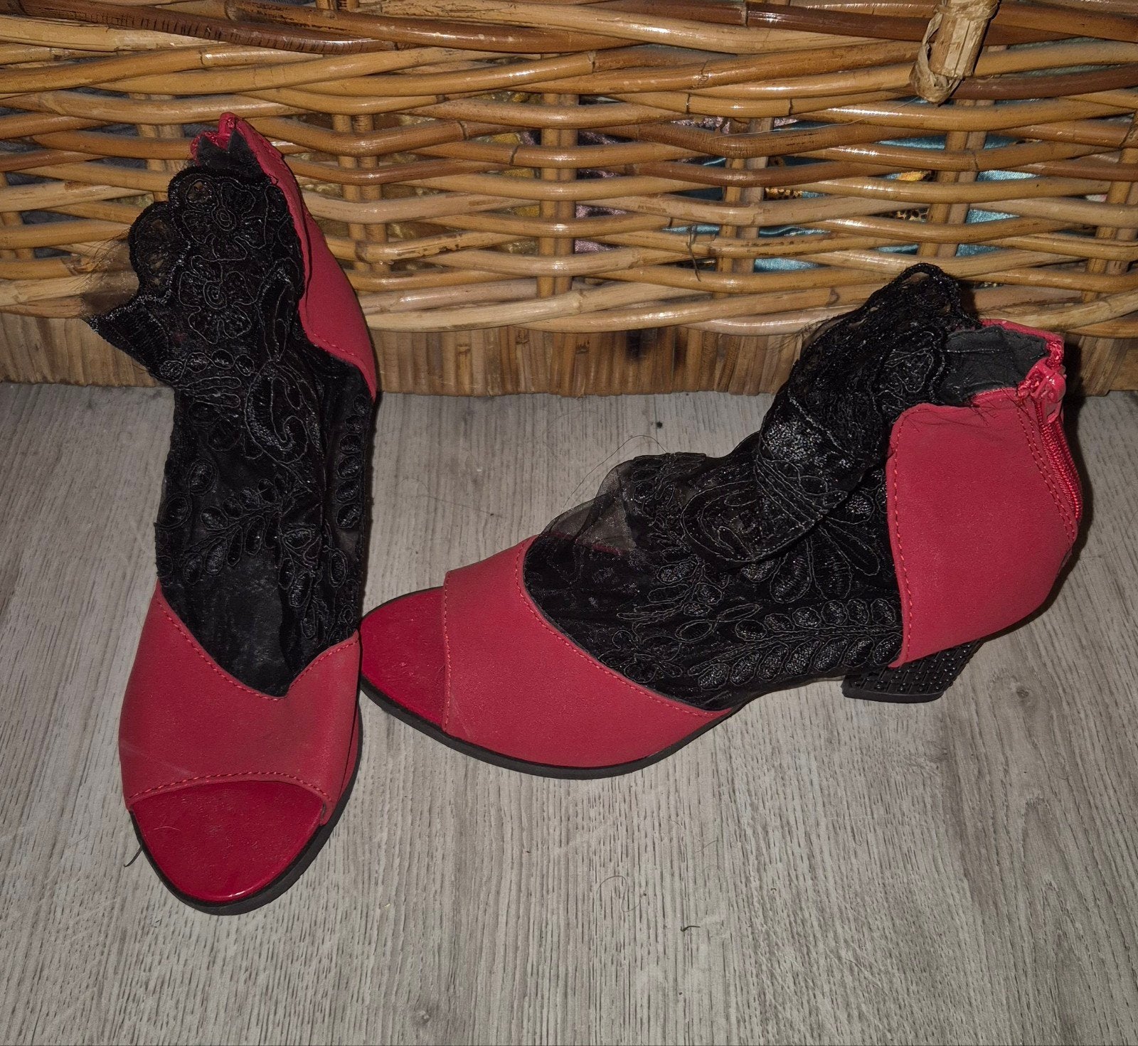 Dames enkellaarsjes maat 37, Ophalen, Nieuw, Sneakers of Gympen