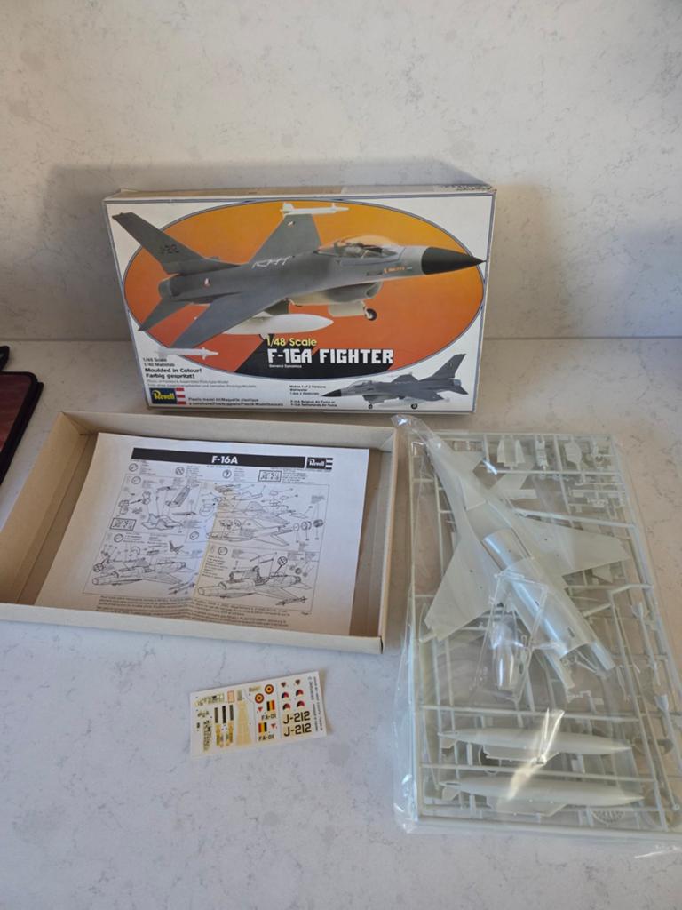Revell F16a Fighter ongebruikt, Ophalen of Verzenden, Gebruikt, 1:72 tot 1:144, Revell