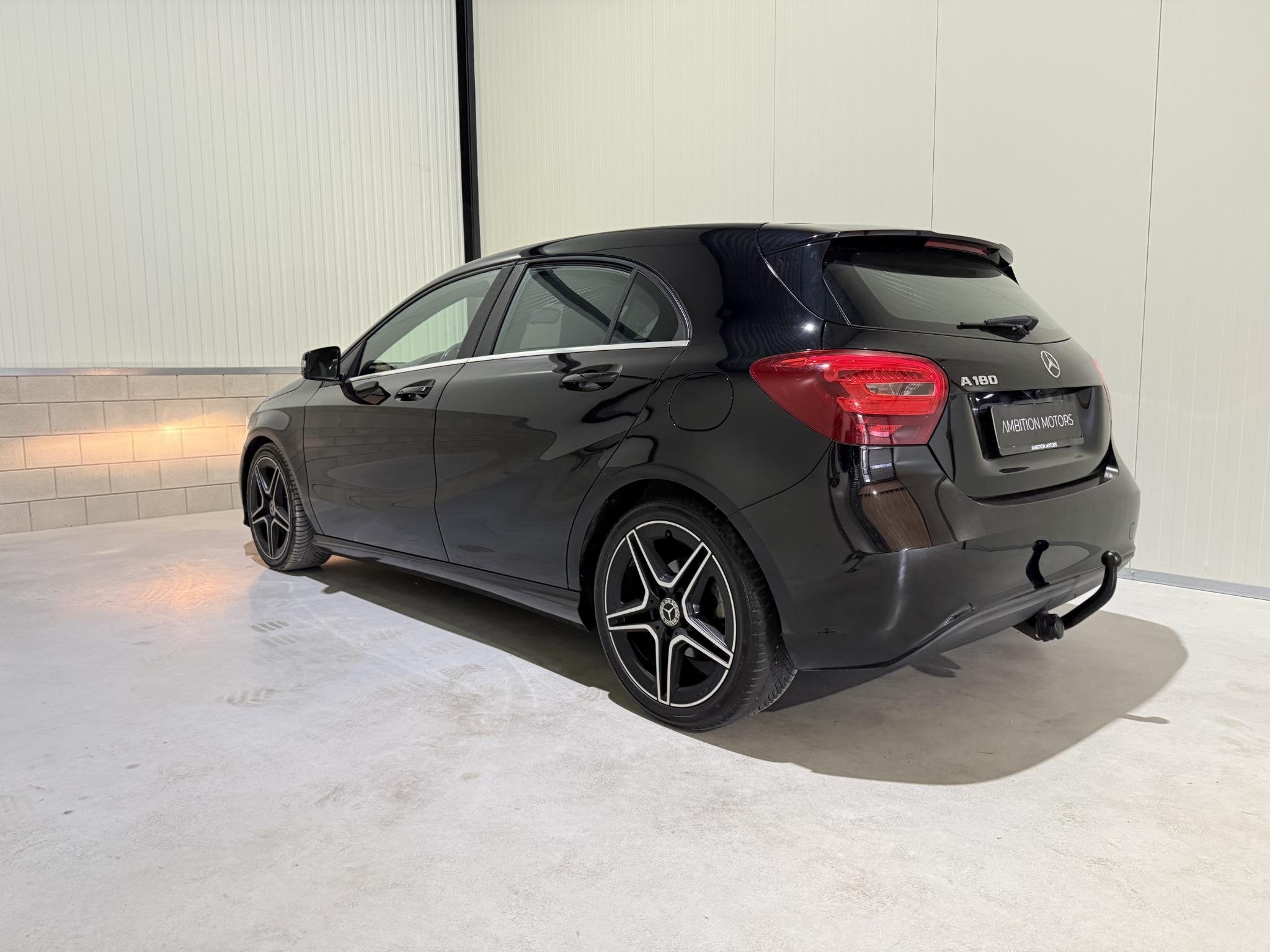 Mercedes-Benz A-klasse 180 Business Solution NAVI/ Sportstoe, Auto's, Voorwielaandrijving, Gebruikt, 4 cilinders, Leder en Stof