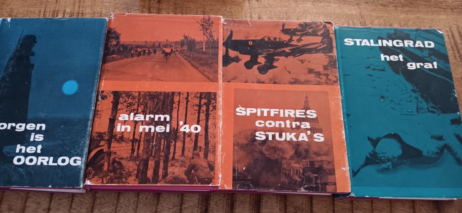 dossier 1940/1945, Ophalen of Verzenden, Tweede Wereldoorlog, Gelezen