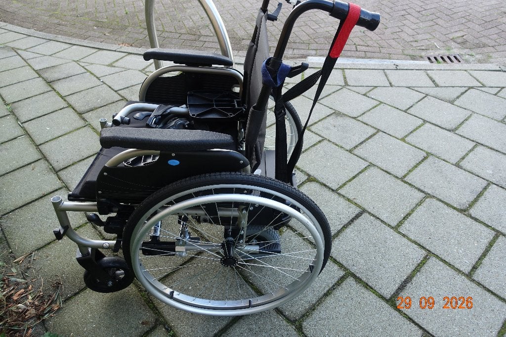 rolstoel met ondersteuning, Ophalen, Zo goed als nieuw, Duwrolstoel