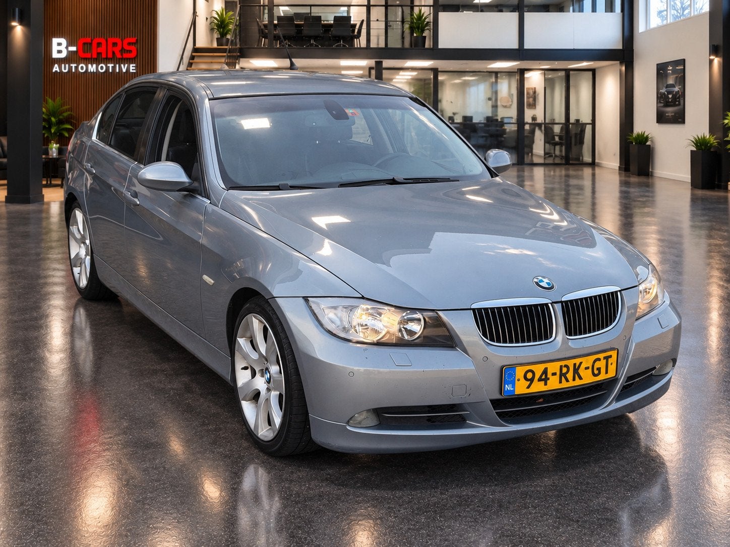 BMW 3-serie 330i Dynamic Executive Leer|Trekhaak|Nap|Navi, Automaat, Achterwielaandrijving, 259 pk, 2996 cc