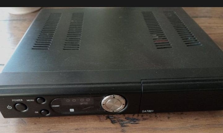 M7 SAT801 HD Satellietontvanger met afstandsbediening, Ophalen of Verzenden, Zo goed als nieuw, Decoder