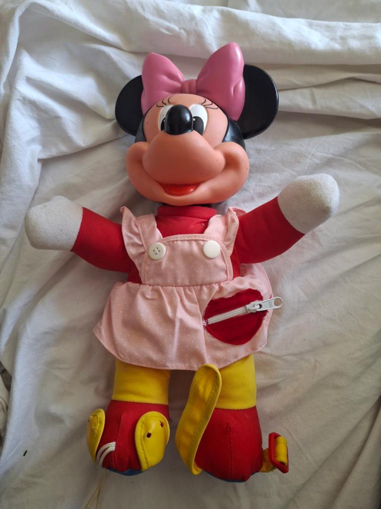 Minnie Mouse Disney vintage ontdek pop, Verzamelen, Disney, Ophalen of Verzenden, Mickey Mouse, Zo goed als nieuw, Beeldje of Figuurtje