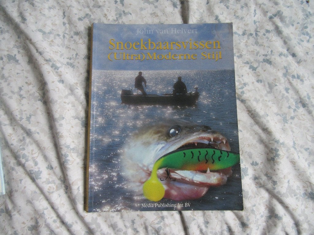 Boeken en VHS videotape, snoekbaarsvissen, kunstaasvissen, Watersport en Boten, Hengelsport | Roofvissen, Gebruikt, Geen, Overige typen