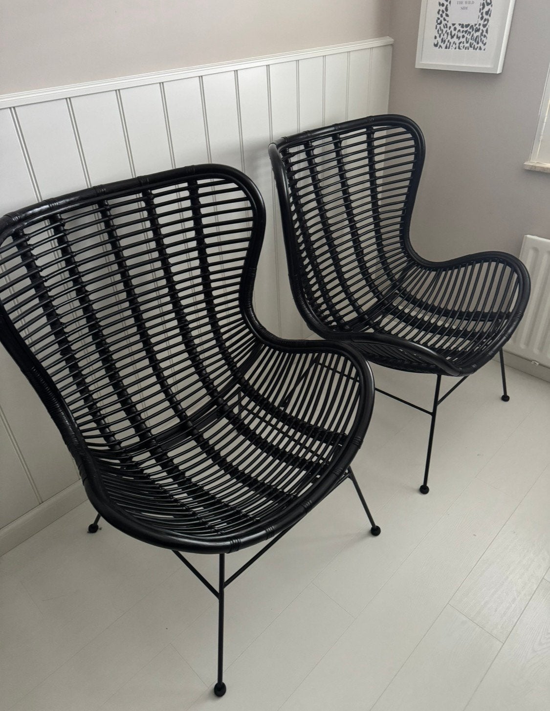 2 grote zwarte rotan stoelen, Ophalen, Zo goed als nieuw, Zwart