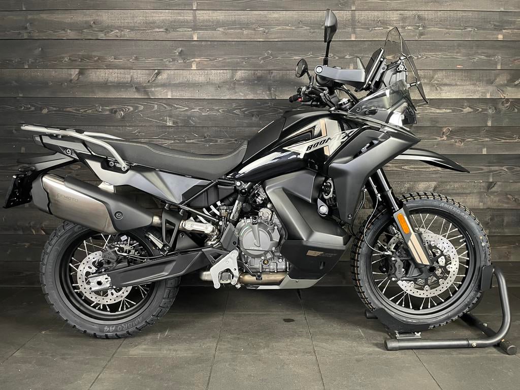 CFMOTO 800MT-X NEBULA BLACK DEMO (bj 2026), Bedrijf, Meer dan 35 kW, Toermotor, 799 cc