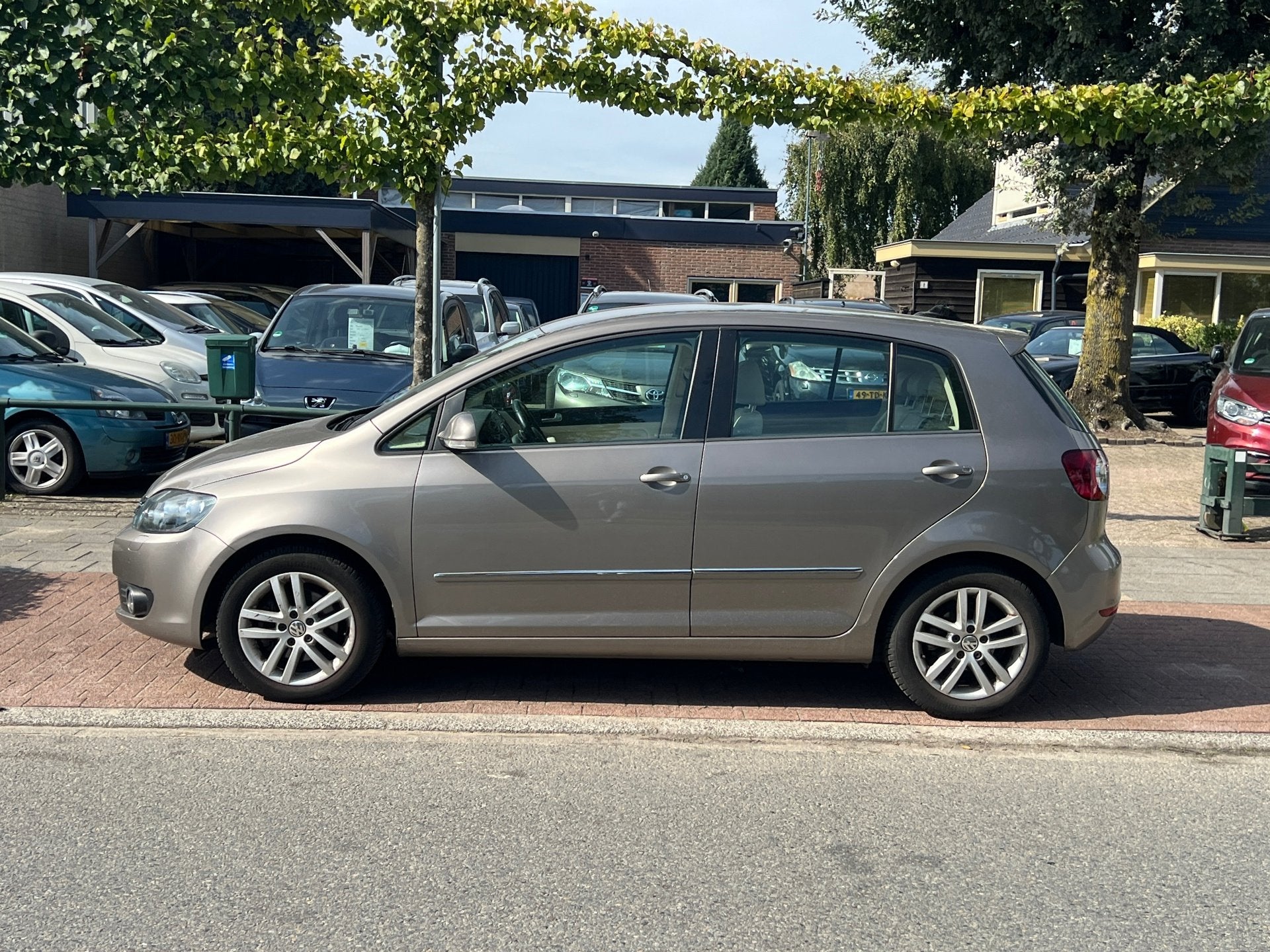 Volkswagen Golf Plus 1.4 TSI Highline | Automaat, Auto's, Euro 5, Gebruikt, Bruin, Parkeersensor