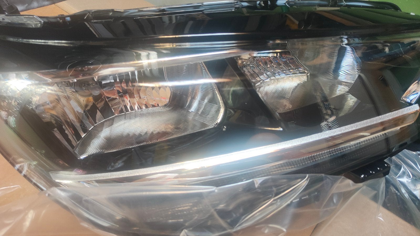 Rechter koplamp Opel Corsa F, nieuw in doos, Ophalen of Verzenden, Nieuw, Opel