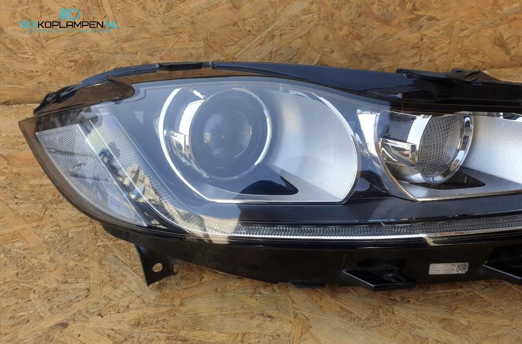 Jaguar F Pace Xenon koplamp rechts, Gebruikt, -, -, Ophalen of Verzenden