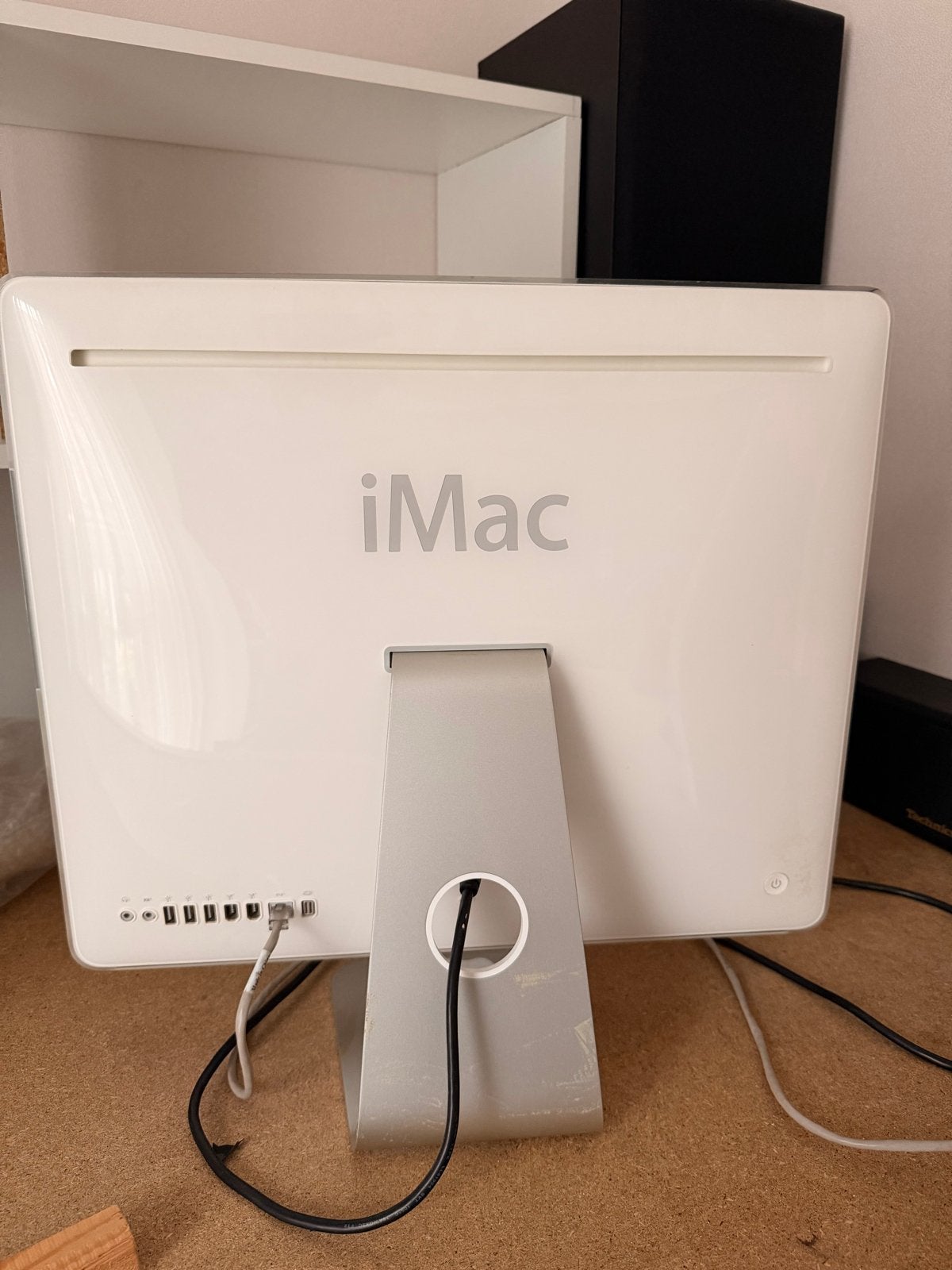Apple iMac G5 (2004-2006) - Vintage Desktop Computer, Computers en Software, Ophalen, Gebruikt, Minder dan 4 GB, Onbekend