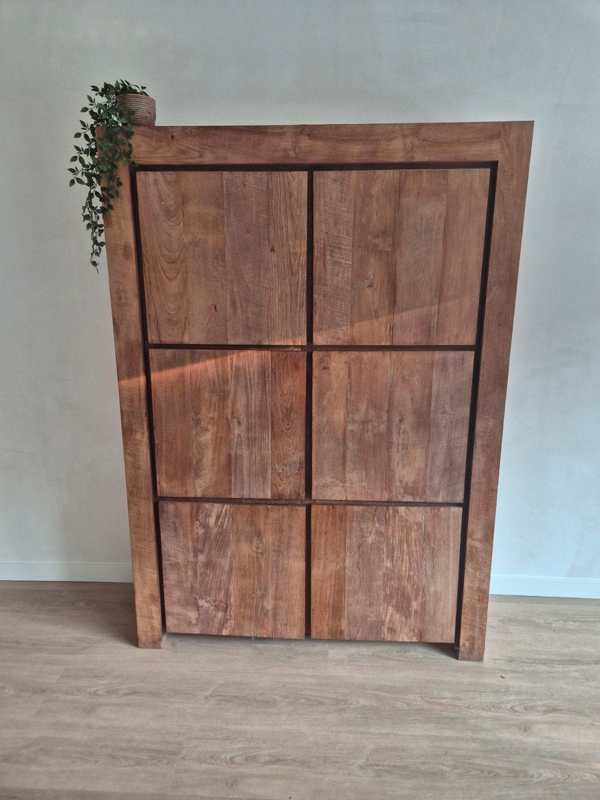 Robuuste Teak houten kast Bogor – 6 deuren – HEM Meubel, Ophalen, 25 tot 50 cm, Minder dan 150 cm, 200 cm of meer