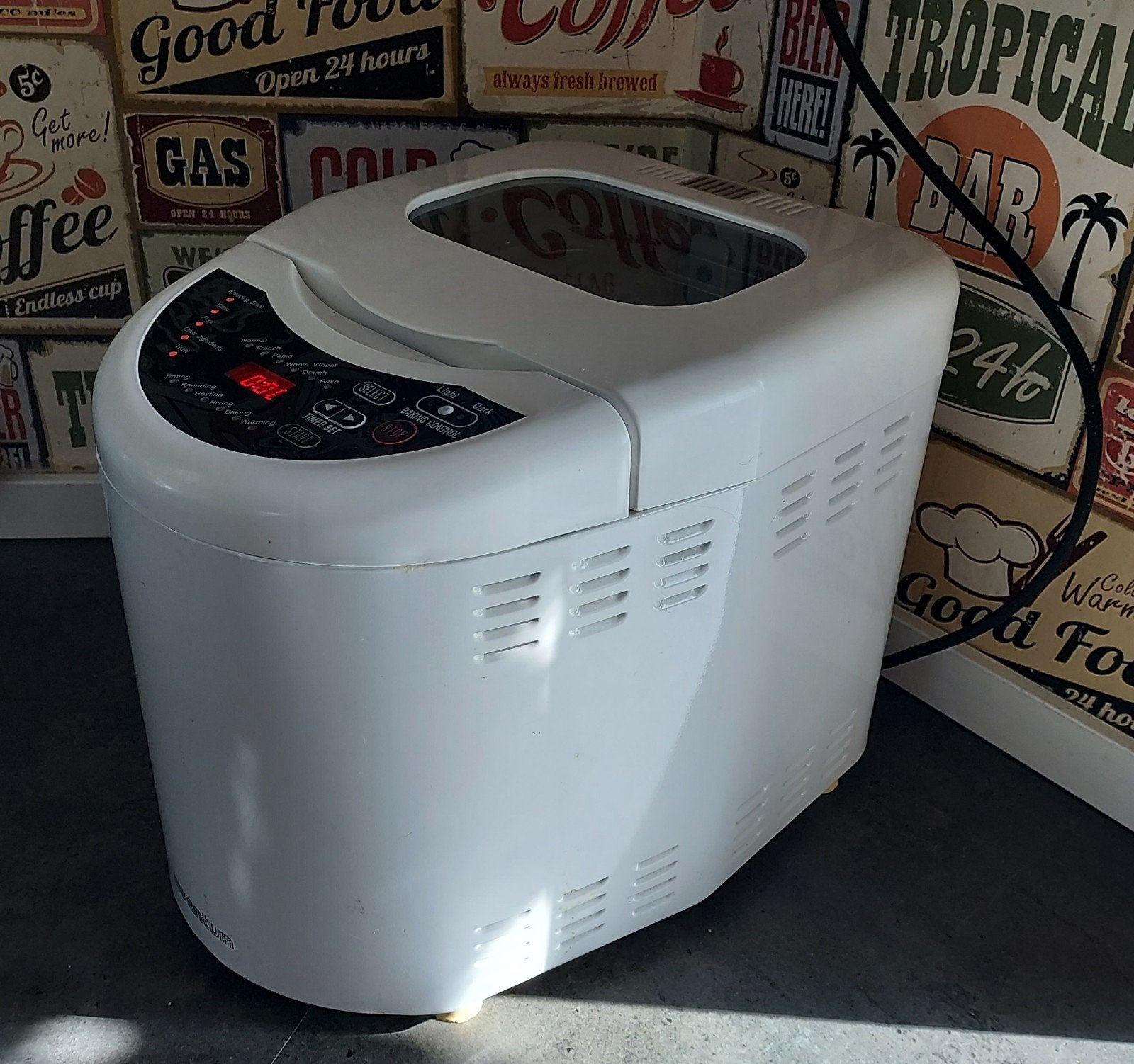 Inventum Broodbakmachine BM38 - Goede staat, Witgoed en Apparatuur, Met timer, Gebruikt, Kijkvenster, 800 tot 1200 gram deeg