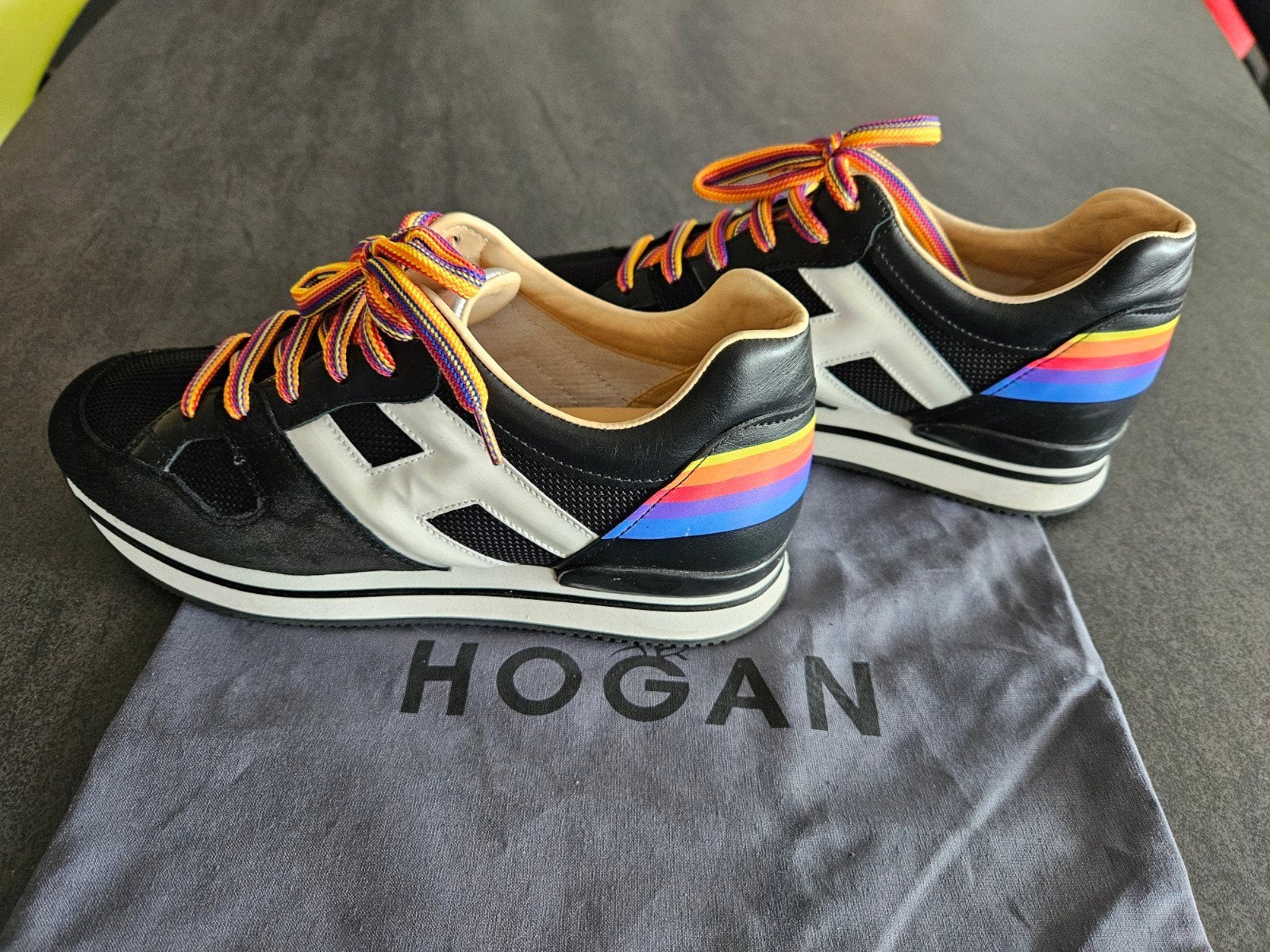 Bijzonder mooie HOGAN damesschoenen maat 38, Nieuw, Ophalen of Verzenden, Sneakers of Gympen, Hogan