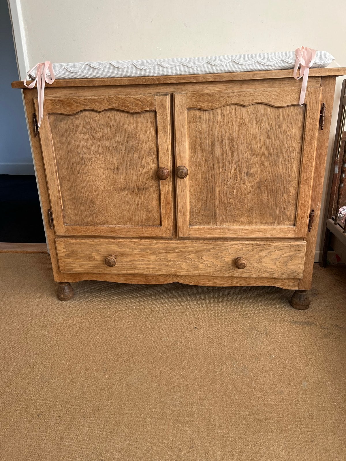 Eiken commode met lade en kastruimte, Gebruikt, 100 cm of meer, Minder dan 50 cm, Commode