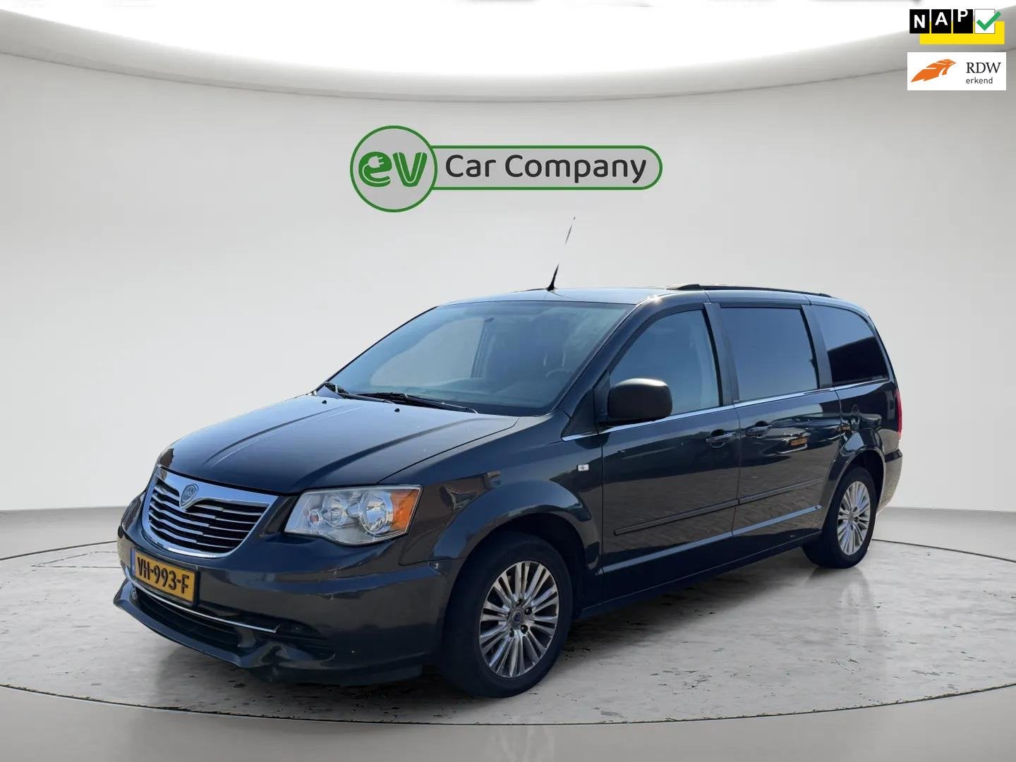 Lancia Voyager 2.8 MultiJet Silver | Grijs kenteken | Automa, Auto's, Euro 5, 450 kg, Gebruikt, 4 cilinders