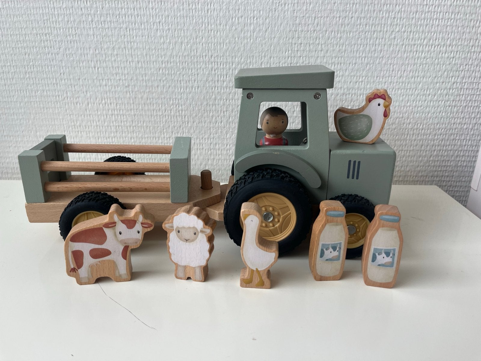 Little Dutch Houten Tractor met Boerderijdieren, Ophalen of Verzenden, Zo goed als nieuw, Rij- of Hobbelspeelgoed