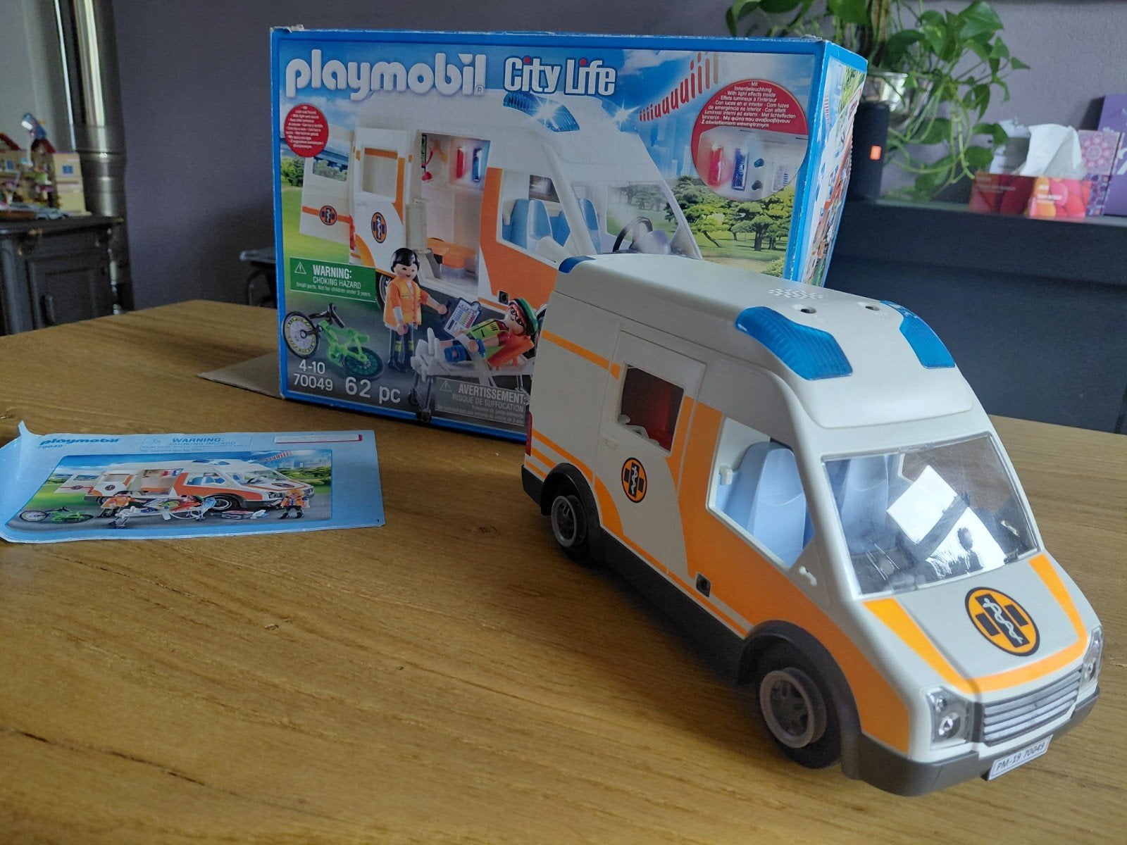 playmobil city life ziekenauto 70049, Complete set, Voertuig, Ophalen of Verzenden, Zo goed als nieuw