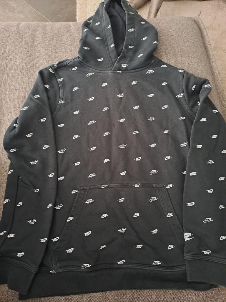 Nike hoodie maat 158, Kinderen en Baby's, Kinderkleding | Maat 164, Trui of Vest, Ophalen of Verzenden, Zo goed als nieuw, Nike