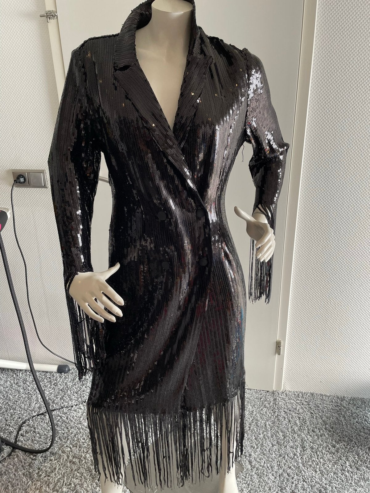 Banjul overslag jurkje met paiettten maat 38, Kleding | Dames, Gelegenheidskleding, Maat 38/40 (M), ., Zwart, Cocktailjurk