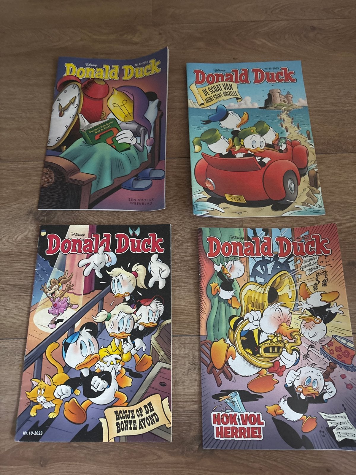 Donald Duck Weekblad - 4 verschillende edities, Meerdere stripboeken, Ophalen, Gelezen