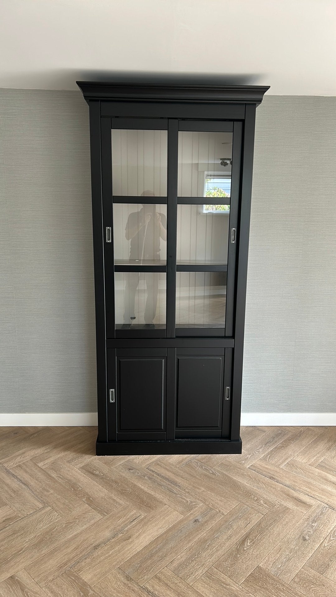 Prachtige vitrine buffetkast. Zwart. BxDxH. 100x38x225cm, Huis en Inrichting, 200 cm of meer, Zo goed als nieuw, Grenenhout, 25 tot 50 cm