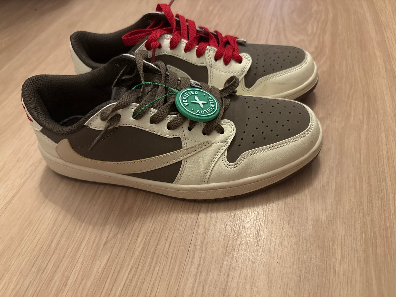 Nike Travis Scott Jordan 1 Low met extra veters, Ophalen of Verzenden, Gedragen, Bruin, Sneakers of Gympen