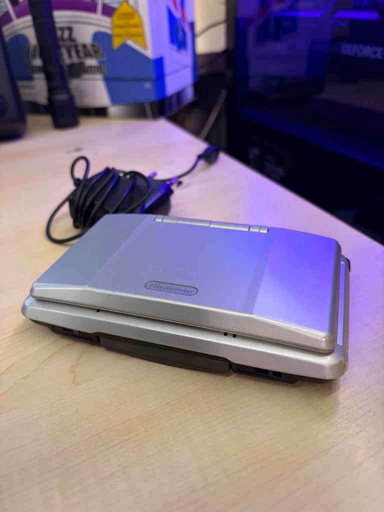 Nintendo DS Phat ( original ) + Rayman, Spelcomputers en Games, Spelcomputers | Nintendo DS, Gebruikt, DS Original of Phat, Zilver