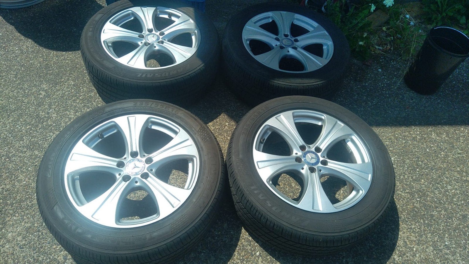Originele Mercedes 18 inch velgen TPMS  all season banden, Ophalen, 18 inch, Banden en Velgen, All Season