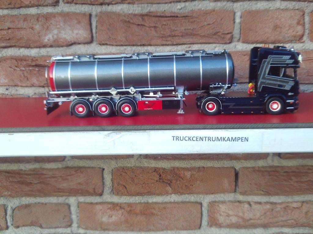 Tekno  Scania  R - Serie  Topline  van  SL  Logistics.