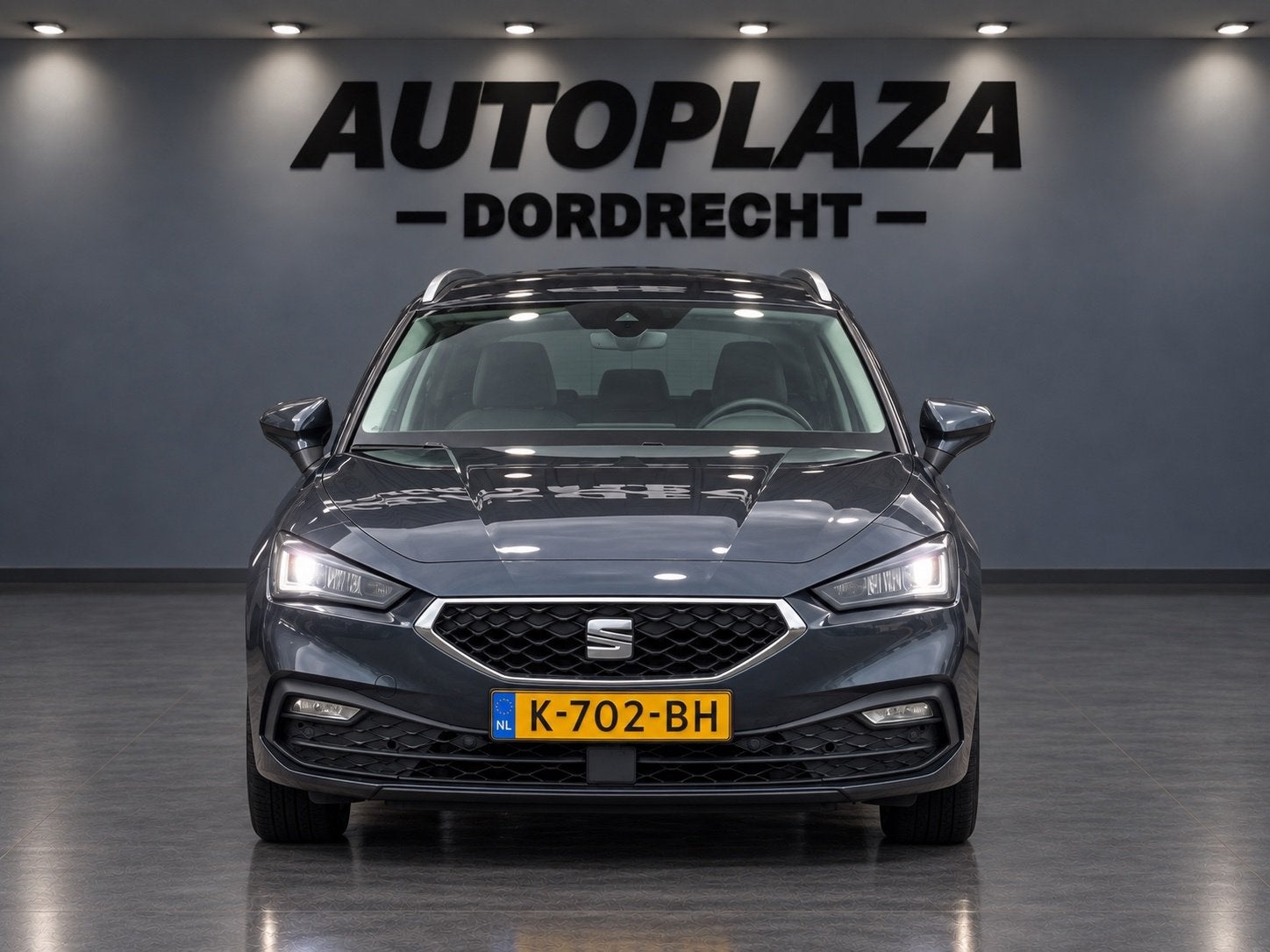 Seat Leon Sportstourer 1.5 TSI Style Launch Edition |DealerO, Auto's, 4 cilinders, Leon, Origineel Nederlands, Zilver of Grijs