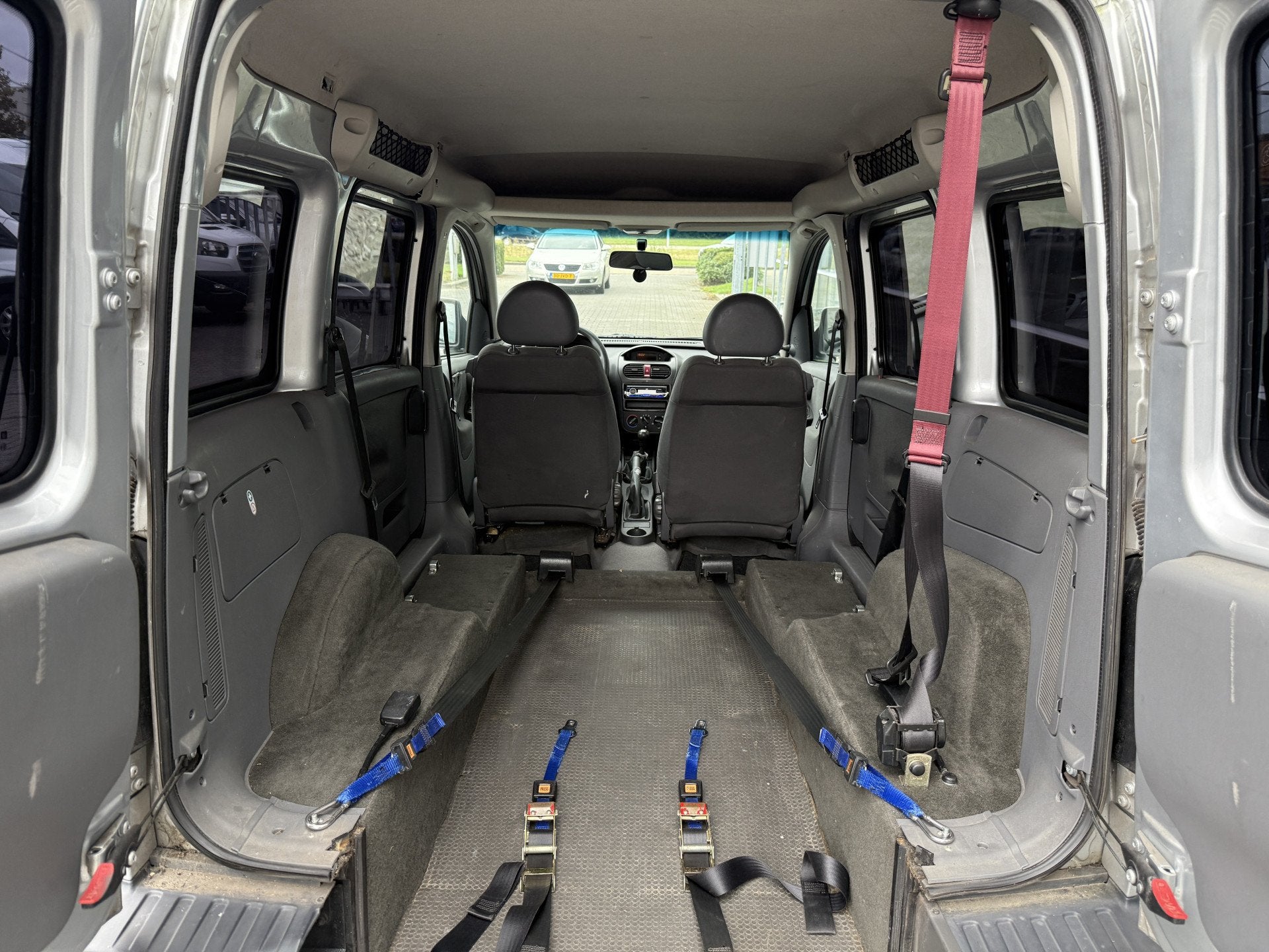 Opel Combo Tour 2+1 Rolstoelauto 1.6 Comfort (Mooie ruime ro, Auto's, Opel, Gebruikt, 750 kg, Origineel Nederlands, Handgeschakeld