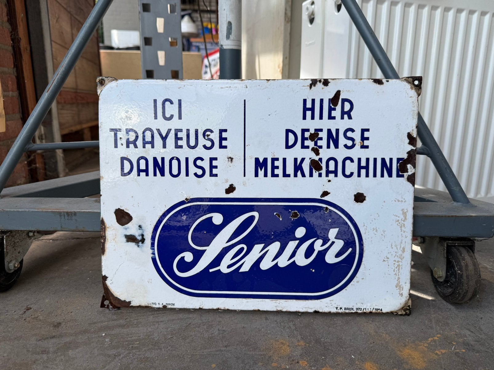 Emaille Bord 'Senior Deense Melkmachine', Ophalen of Verzenden
