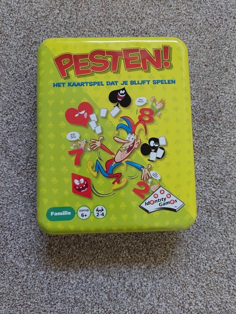 Pesten! Het kaartspel dat je blijft spelen (Identity Games), Een of twee spelers, Ophalen of Verzenden, Zo goed als nieuw, Identity Games