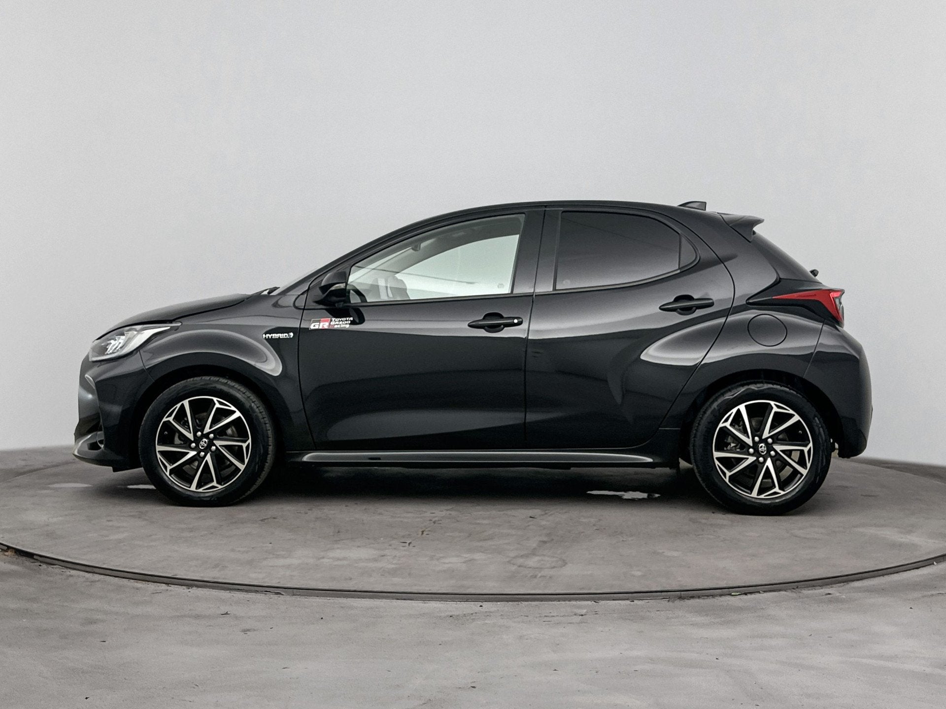 Toyota Yaris 1.5 Hybrid 115 Comfort Limited | Stoelverwarmin, Gebruikt, Euro 6, Zwart, 1490 cc