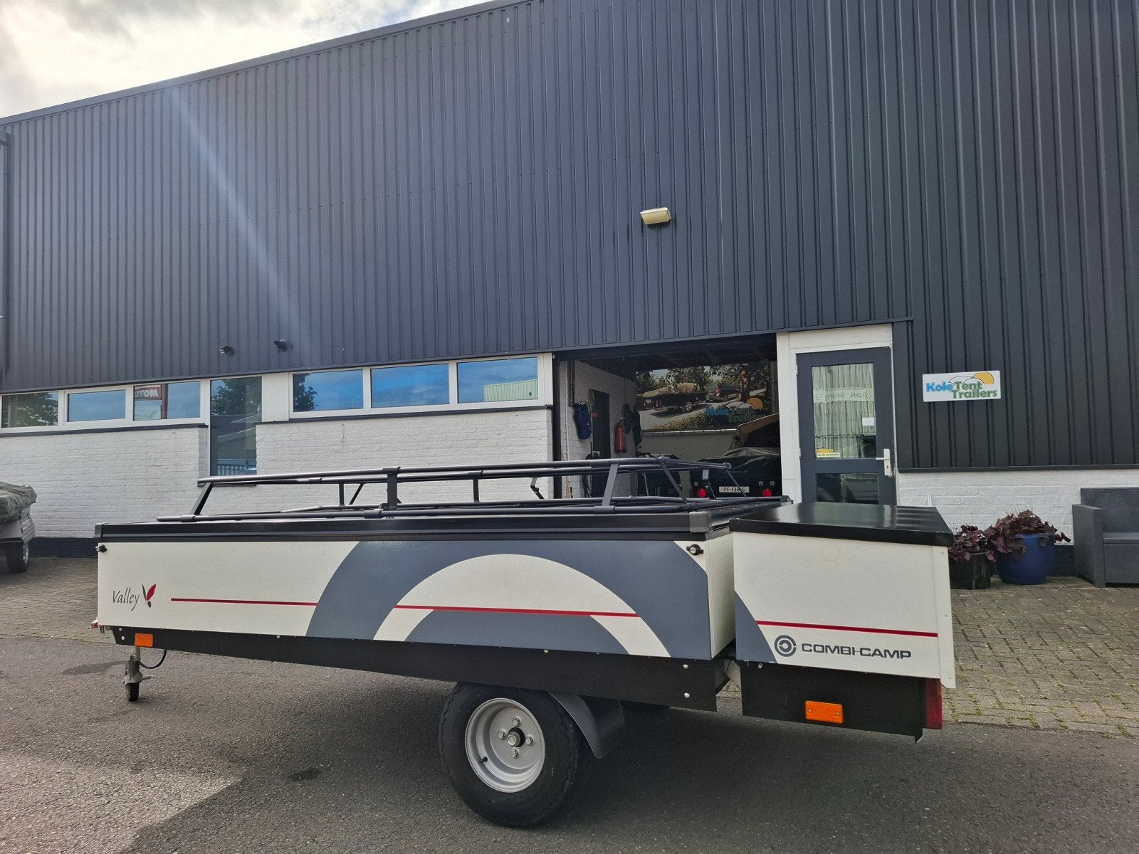 Combi Camp Valley comfort met keuken 2012, Ophalen, Combi-Camp, Tot en met 2, Aanwezig