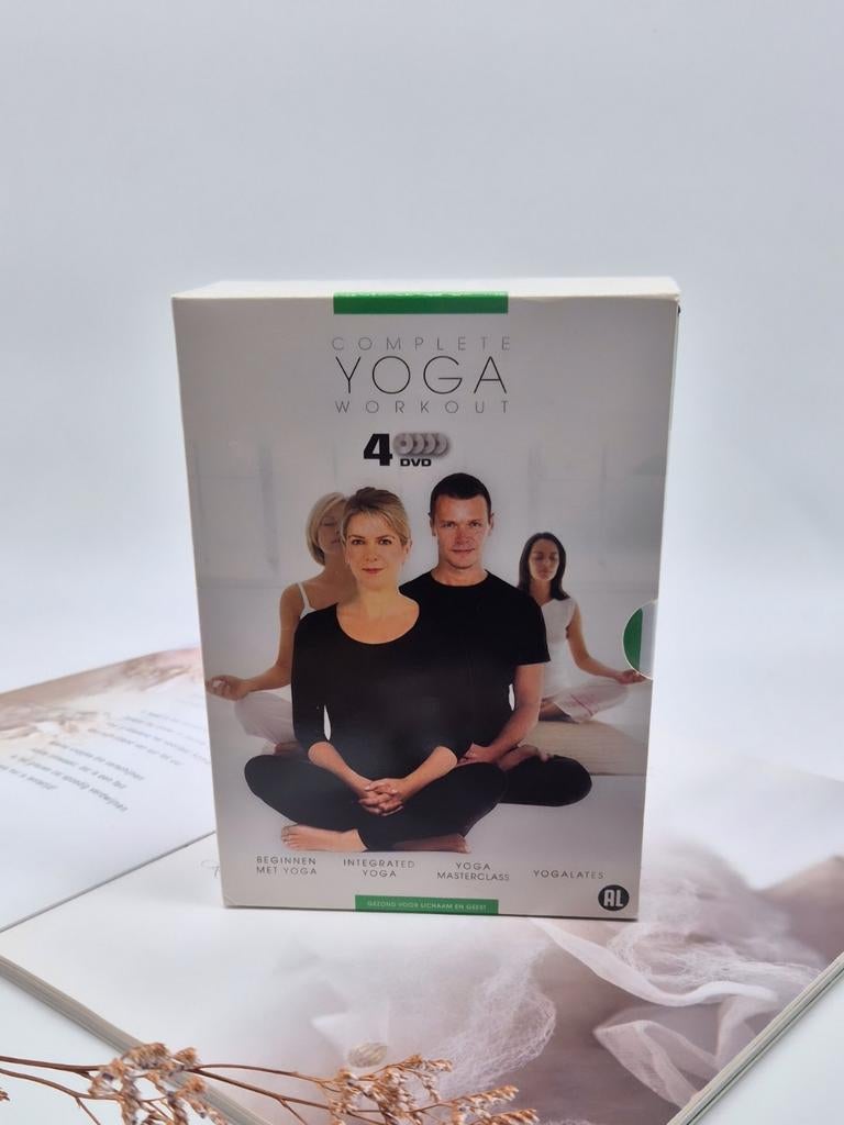 Complete Yoga Workout op 4 DVD's, Alle leeftijden, Ophalen of Verzenden, Zo goed als nieuw
