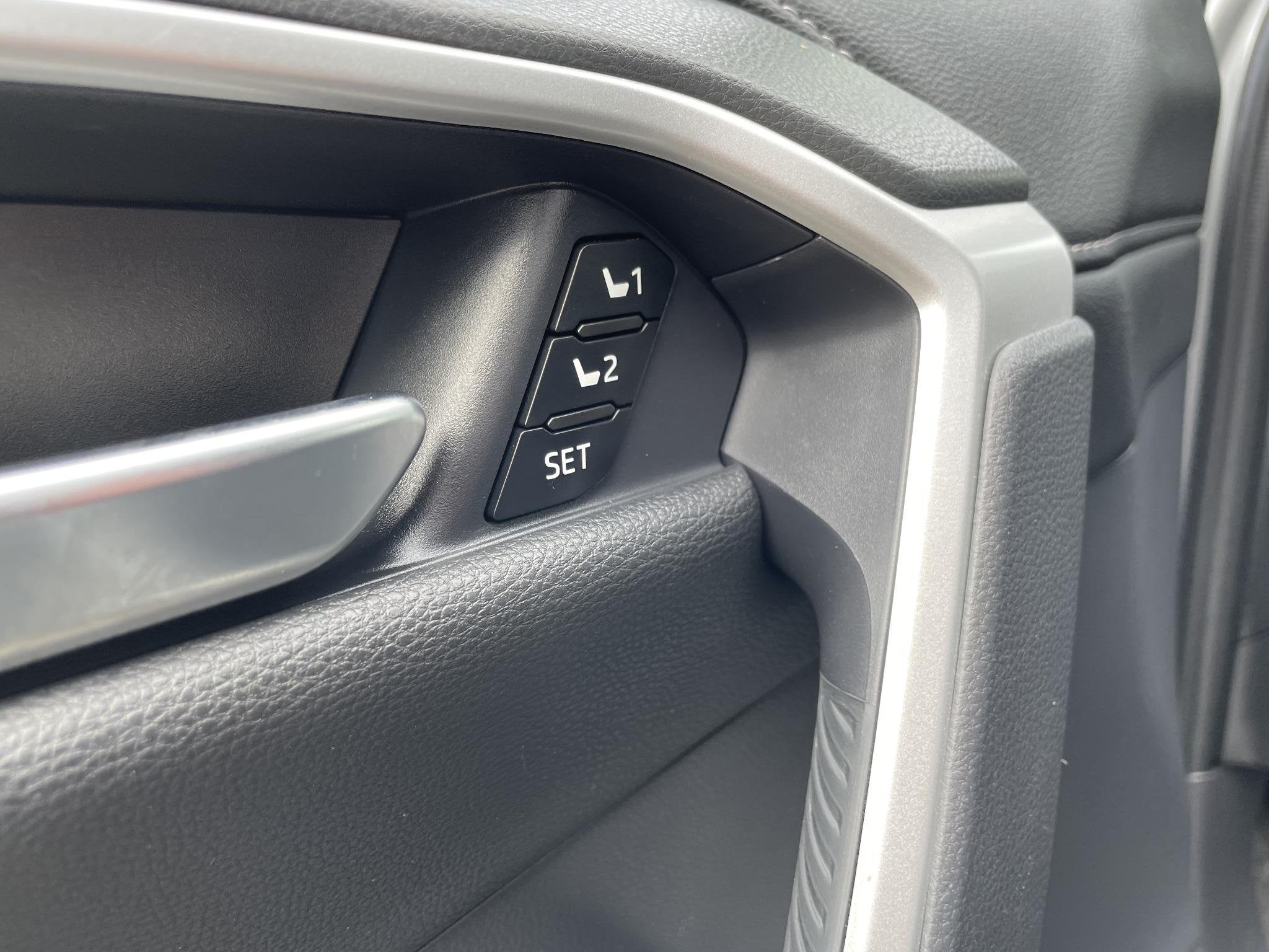 Toyota RAV4 2.5 Hybrid AWD Style | 1650 KG Trekgewicht, Auto's, Automaat, Dealer onderhouden, Gebruikt, Euro 6