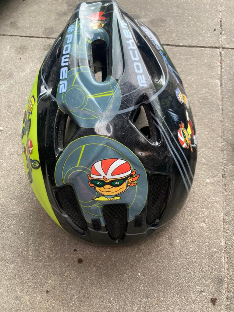 Kinderhelm voor steppen, fietsen of skaten, Ophalen of Verzenden, Gebruikt, Jongen of Meisje