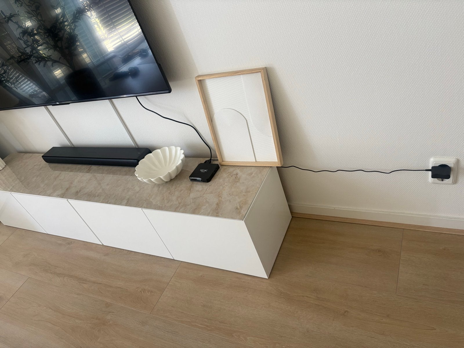 Modern TV meubel 2 meter breed met marmerlook blad, Overige materialen, Ophalen of Verzenden, Zo goed als nieuw, 200 cm of meer
